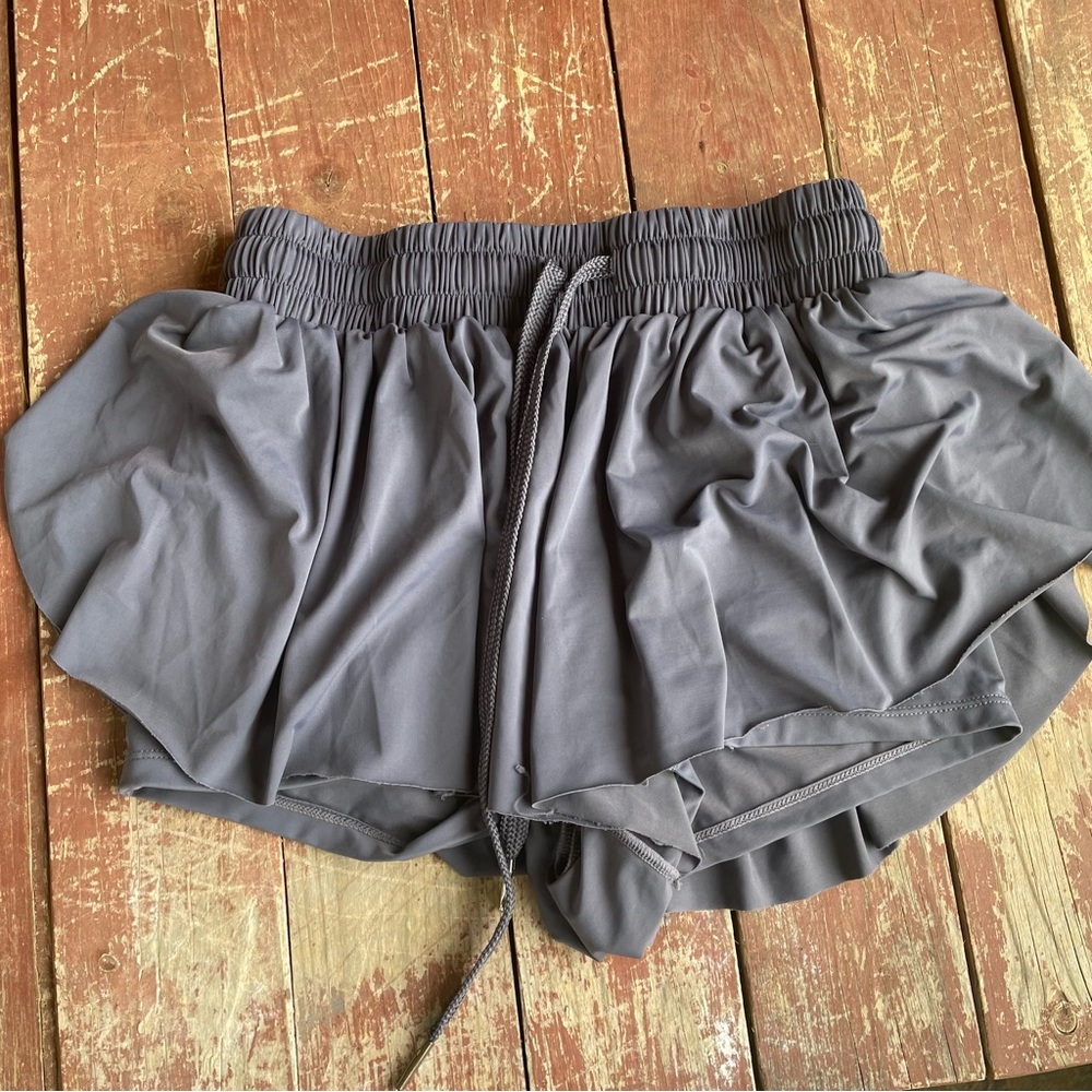 Gray Lightweight Athletic Shorts with Elastic Waistband